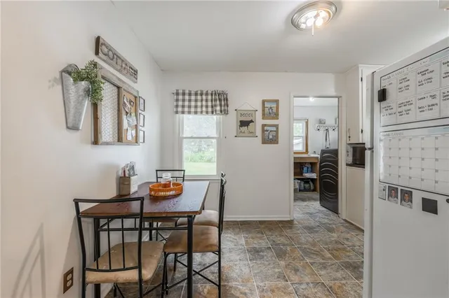 $130,000 | 108 East 7th Street, Urich, MO 64788