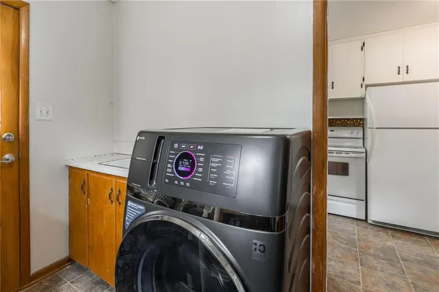 $130,000 | 108 East 7th Street, Urich, MO 64788