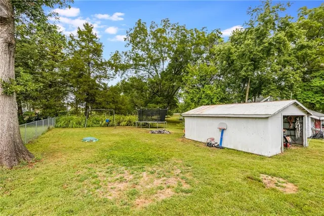 $130,000 | 108 East 7th Street, Urich, MO 64788