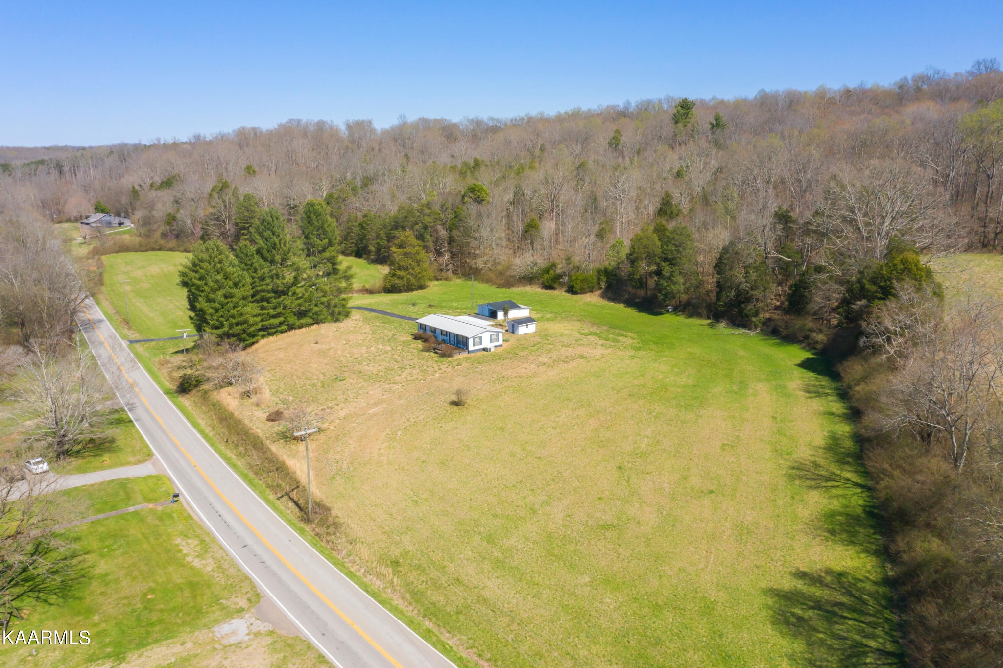 1605 Sweetwater Road Philadelphia, TN 37846 - Photo 7 of 23 Gallery Image 7