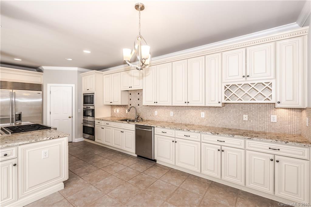 10121 Paradise Ridge Road, Unit 53 Charlotte, NC 28277 - Photo 11 of 24 Gallery Image 11