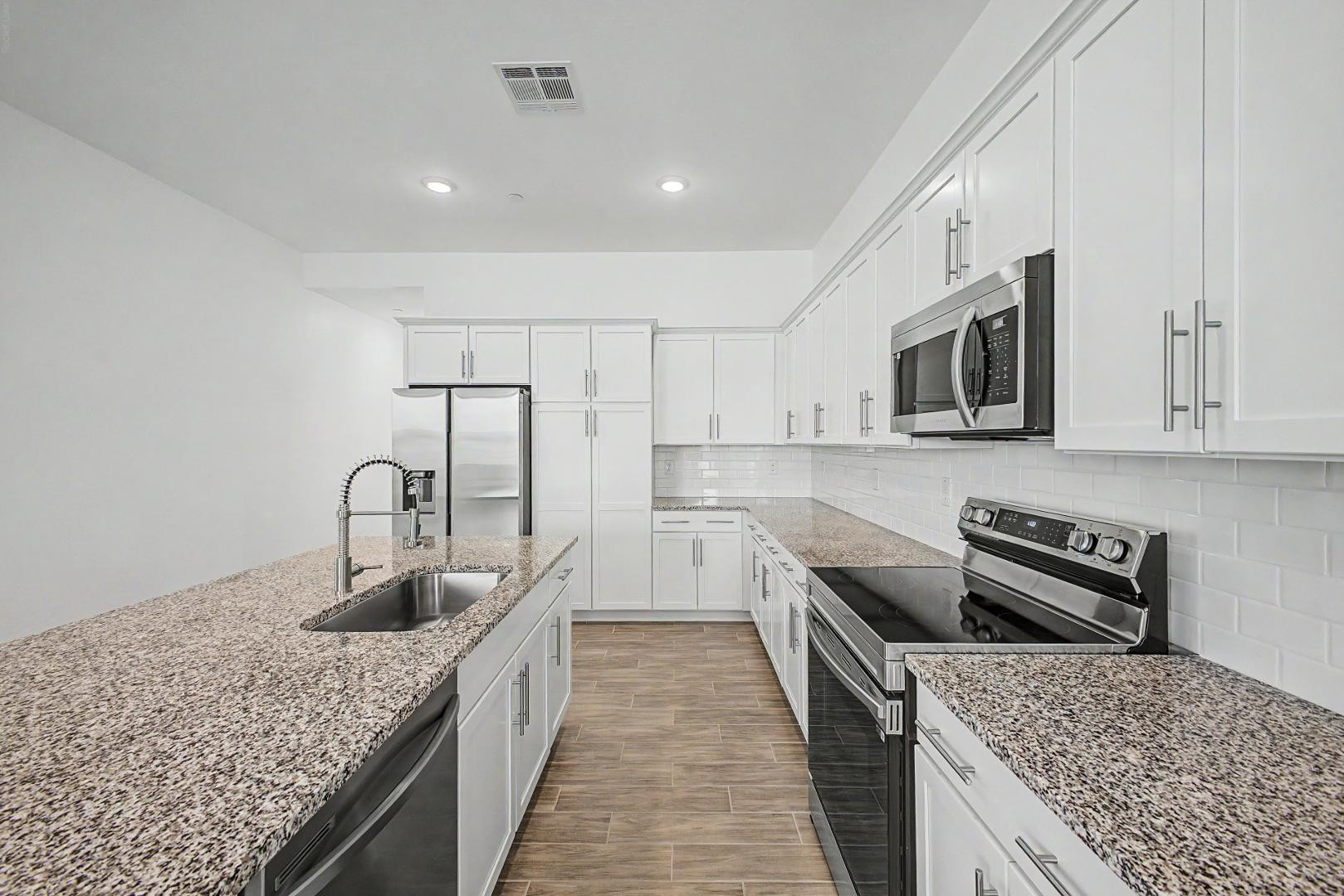 8232 East University Drive, Unit 127 Mesa, AZ 85207 - Photo 13 of 38 Photo #12
