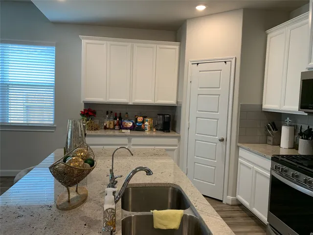 $3,200 | 4326 Pale Fox Lane, Katy, TX 77493