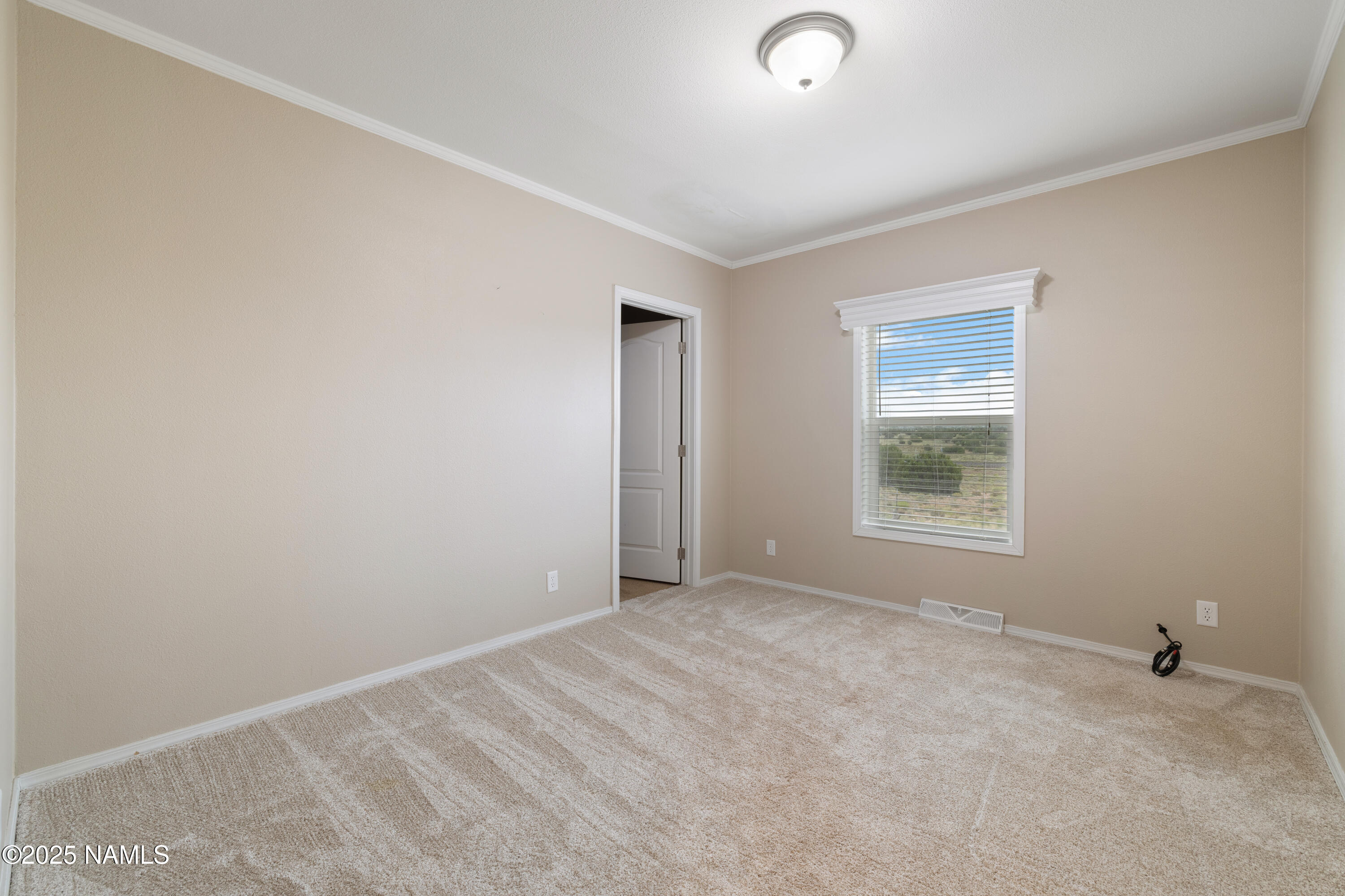 8060 Latigo Road Williams, AZ 86046 - Photo 19 of 39 3rd bedroom with walk-in closet