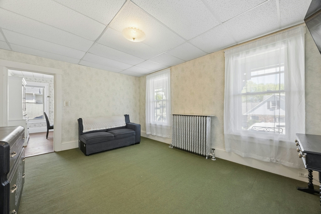 216 Walnut Street Clinton, MA 01510 - Photo 18 of 42