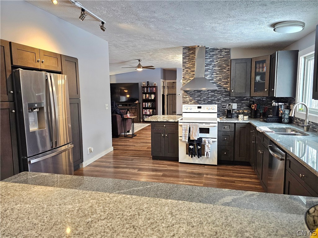 383 Peter Scott Road Schroeppel, NY 13132 - Photo 11 of 49