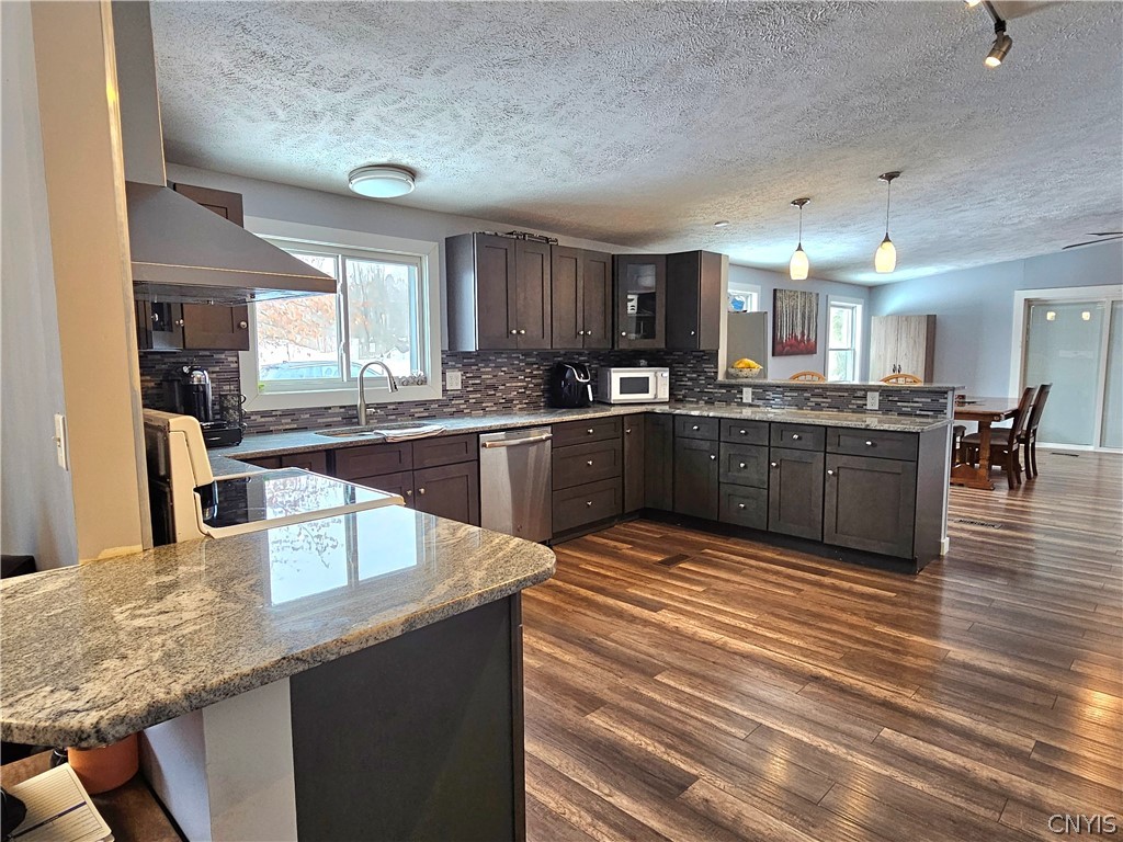 383 Peter Scott Road Schroeppel, NY 13132 - Photo 9 of 49