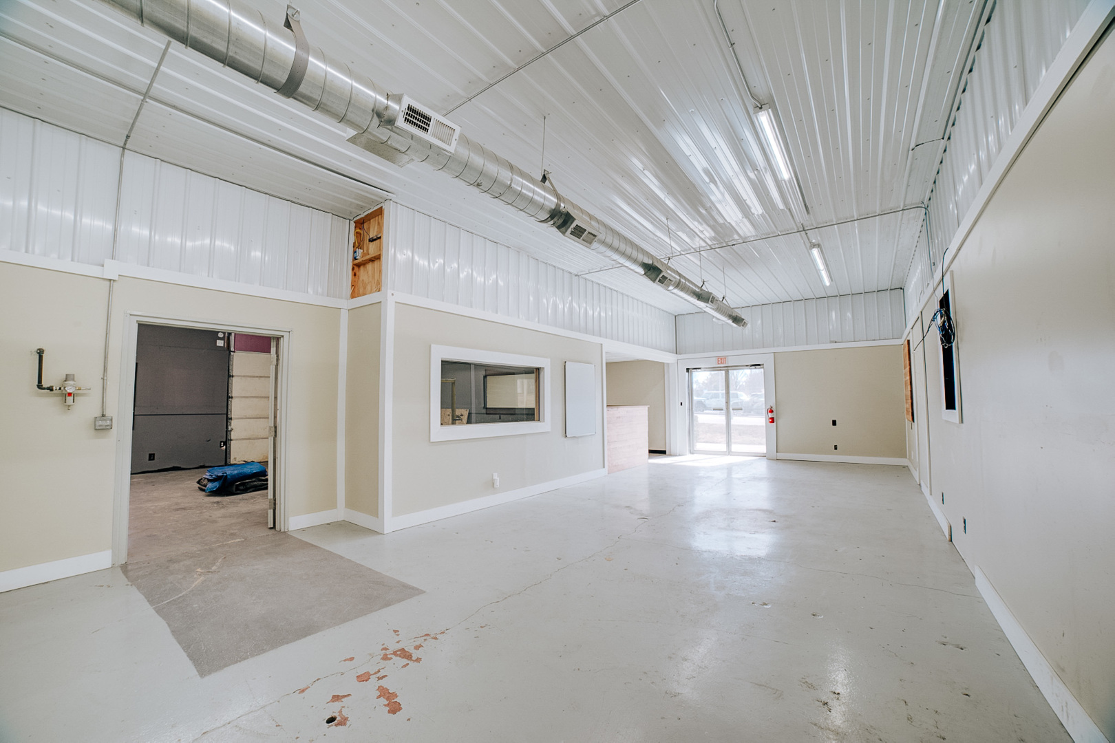 304 West Walnut Street Watseka, IL 60970 - Photo 19 of 28 a view of livingroom with an empty space