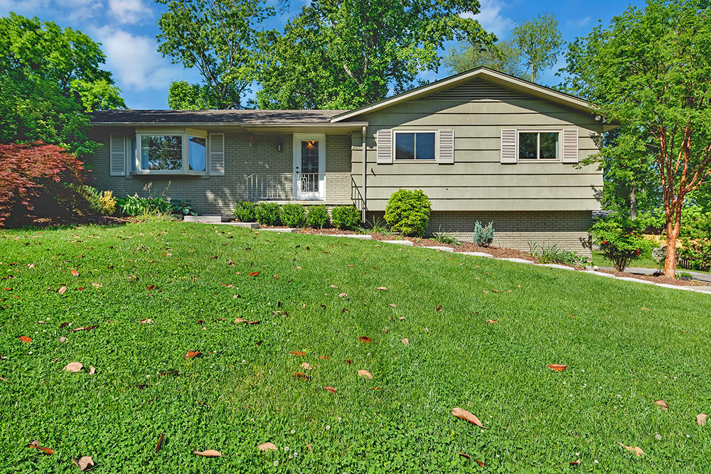 209 Brandon Road Knoxville, TN 37922 - Photo 1 of 26 209 Brandon Rd -26