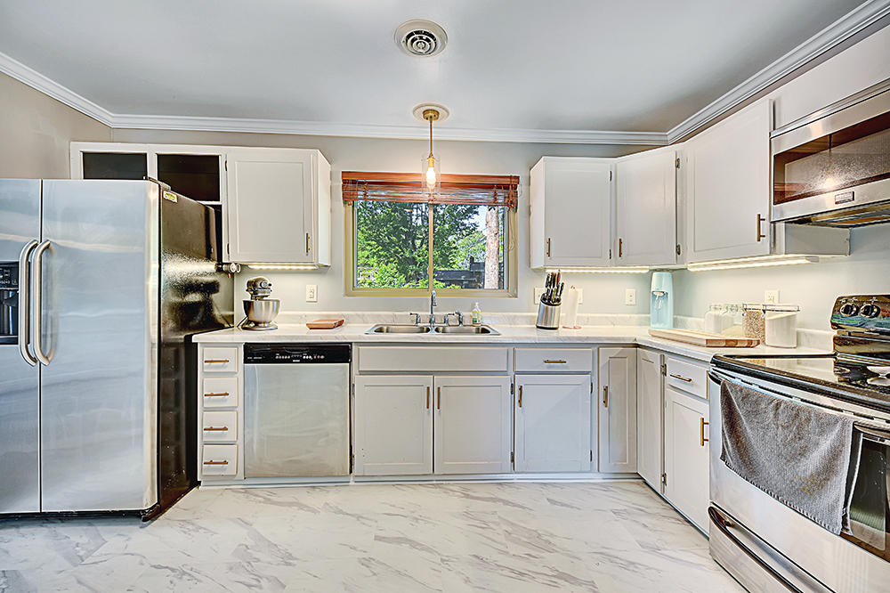 209 Brandon Road Knoxville, TN 37922 - Photo 8 of 26 209 Brandon Rd -6