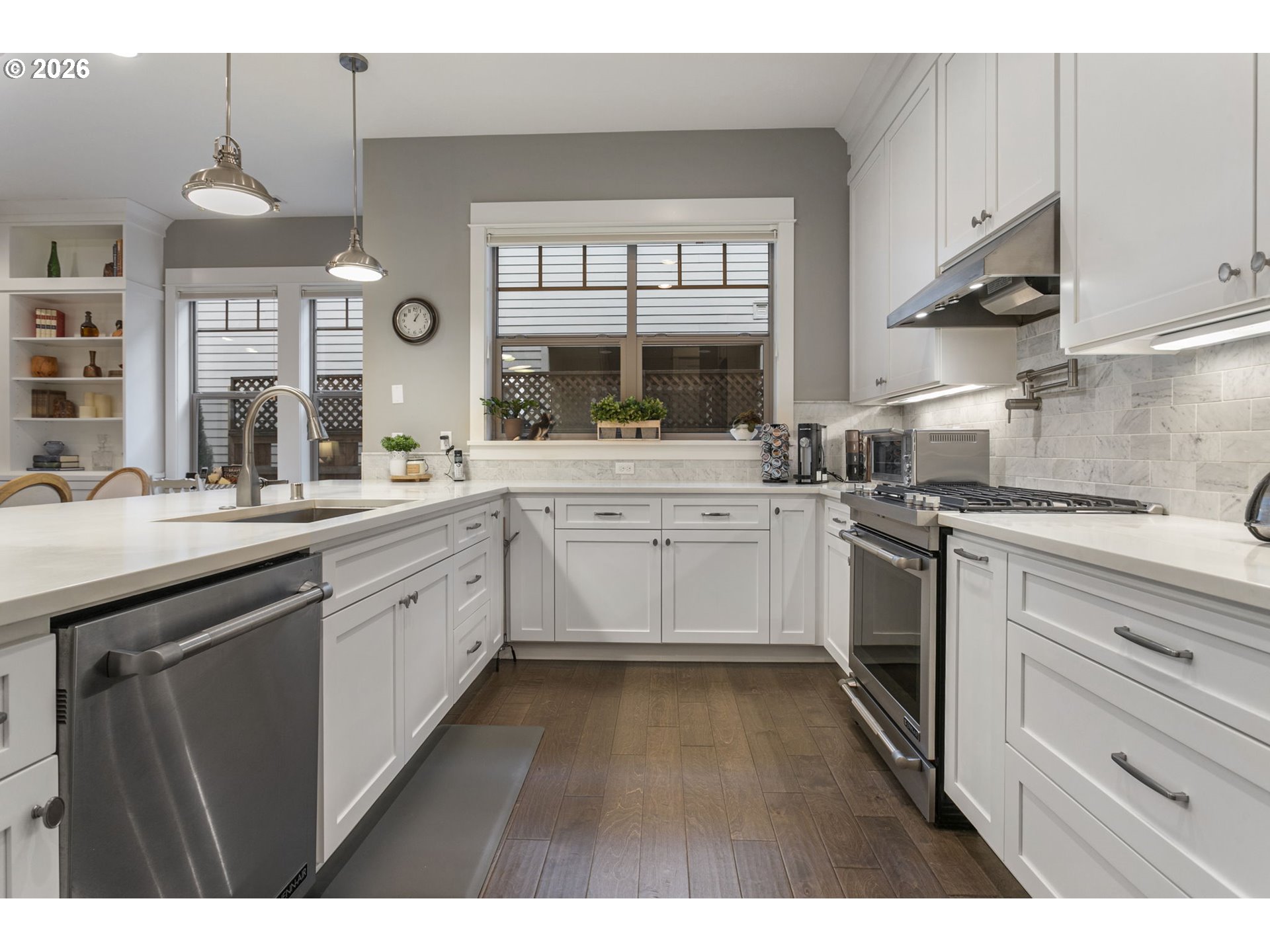 4051 Northwest 76th Avenue, Unit 110 Camas, WA 98607 - Photo 3 of 42 Kitchen