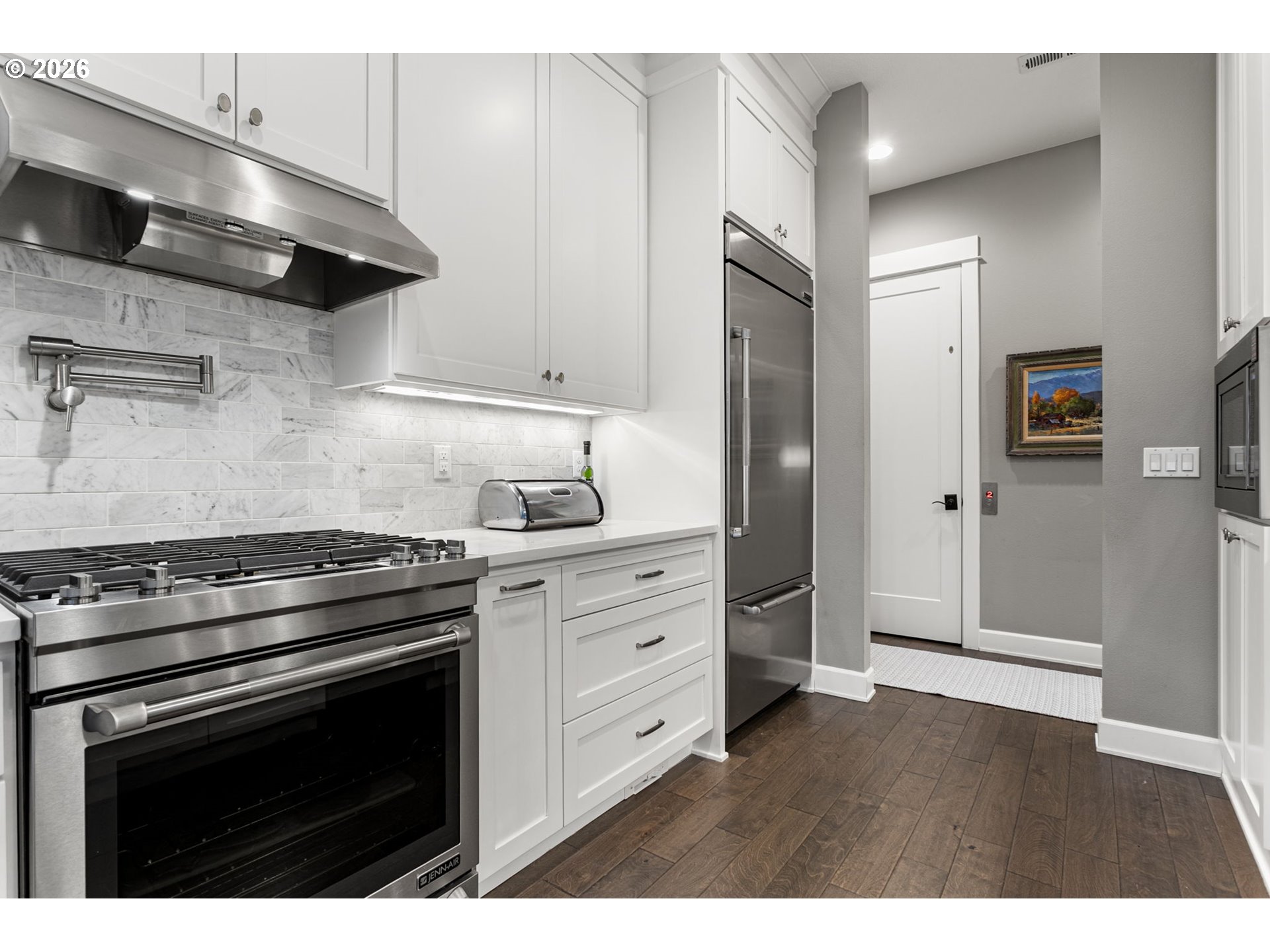 4051 Northwest 76th Avenue, Unit 110 Camas, WA 98607 - Photo 4 of 42 Kitchen