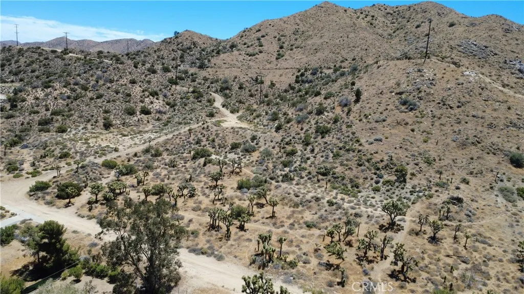 5851317 San Andreas Road Yucca Valley, CA 92284 - Photo 4 of 22