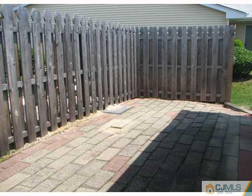 625 B Deal Road Monroe Township, NJ 08831 - Photo 9 of 10 a close view of wooden fence