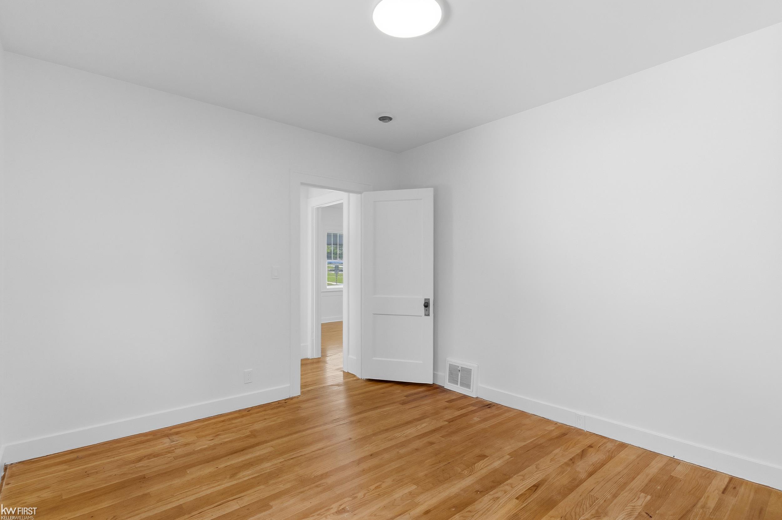 617 Dupont Street Flint, MI 48504 - Photo 23 of 46
