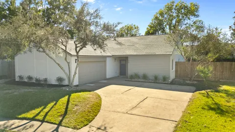 $420,000 | 11658 Manor Park Drive, Houston, TX 77077