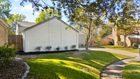 $420,000 | 11658 Manor Park Drive, Houston, TX 77077