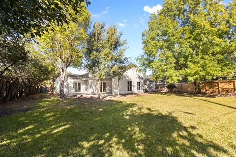 $420,000 | 11658 Manor Park Drive, Houston, TX 77077