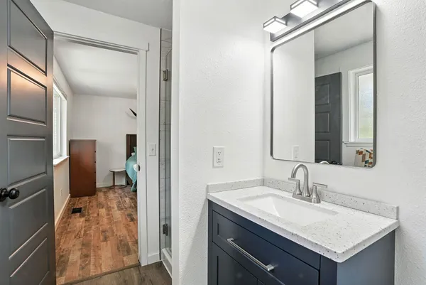 $735,000 | 17717 North W Shore Road, Nine Mile Falls, WA 99026