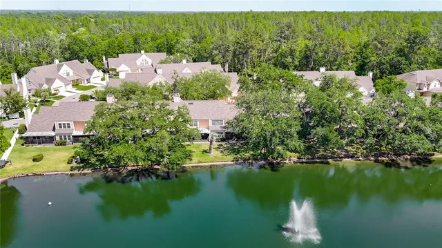 $2,600 | 3611 Pine Knot Drive, Valrico, FL 33596