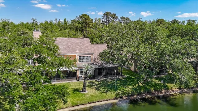 $2,600 | 3611 Pine Knot Drive, Valrico, FL 33596