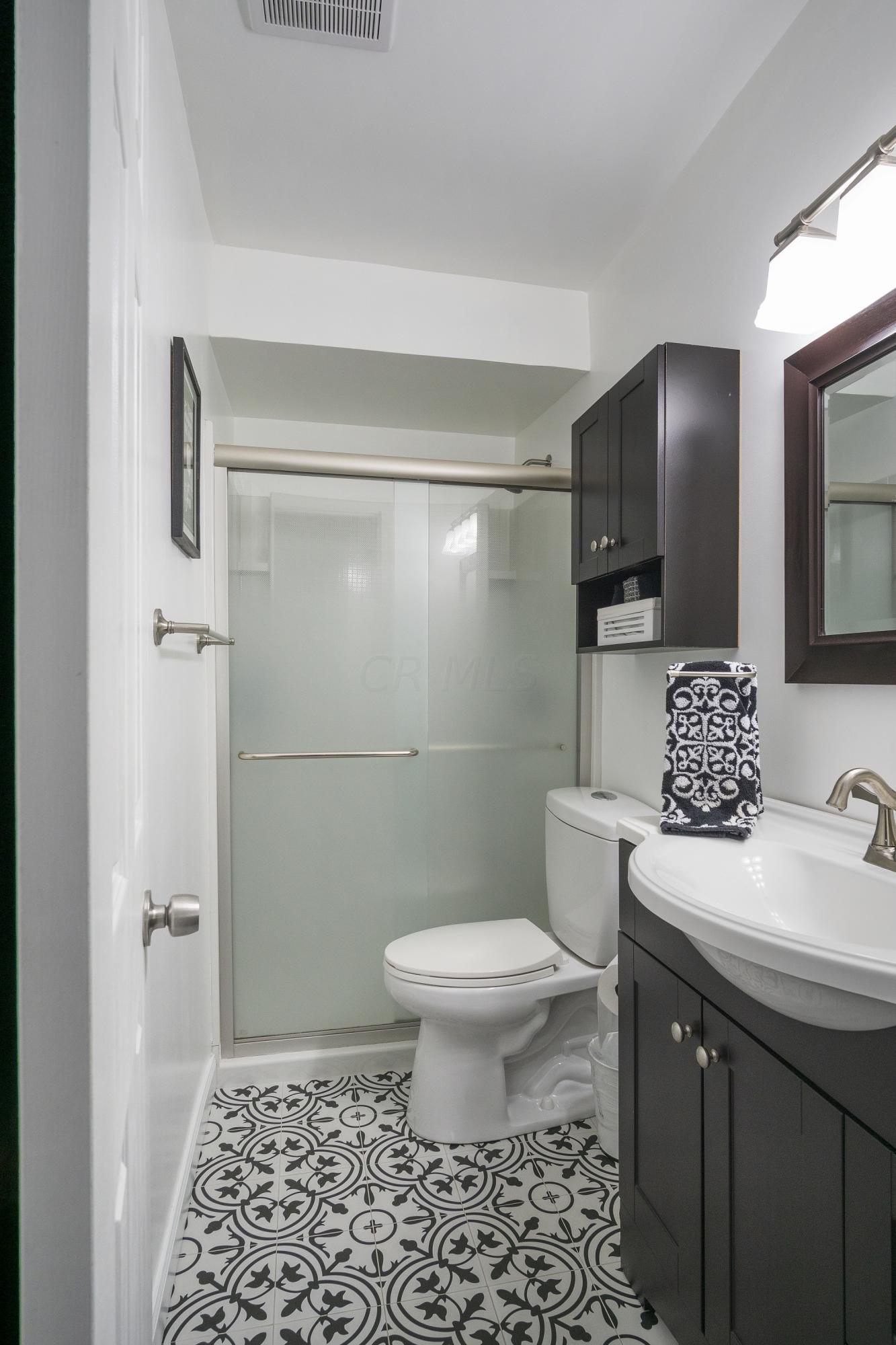 4530 Tetford Road Columbus, OH 43220 - Photo 10 of 22 Gallery Image 10