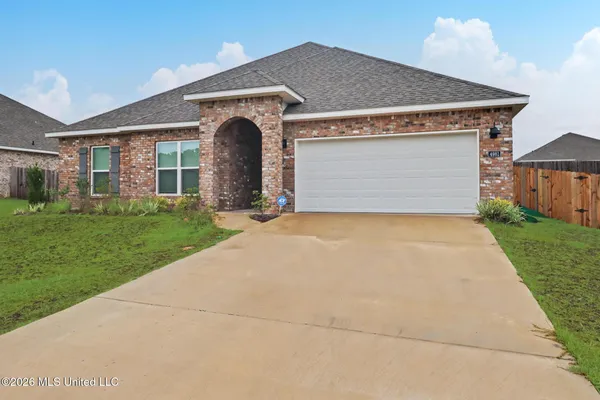 $2,400 | 4981 Fern Drive, Diberville, MS 39540