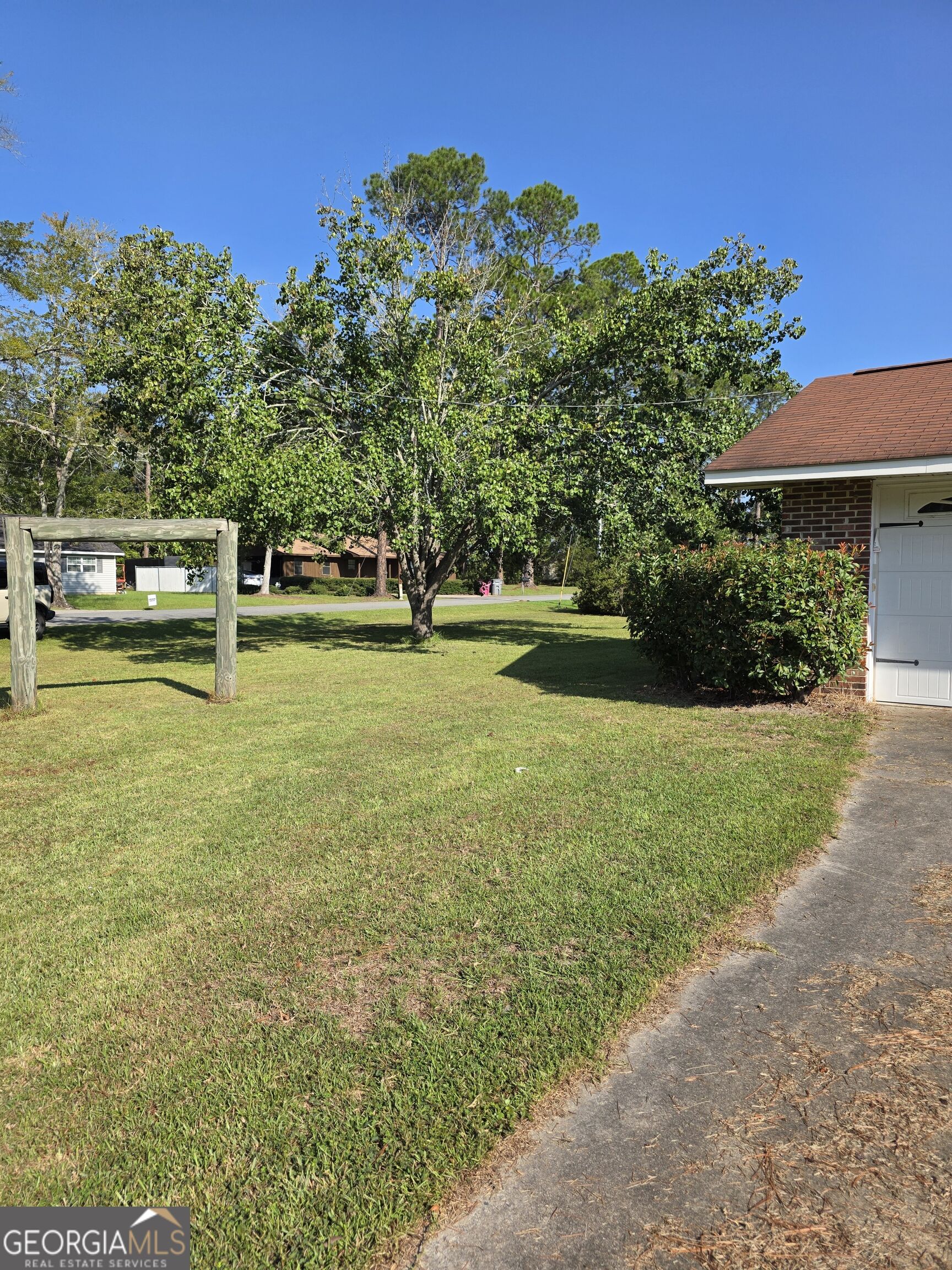 227 Colonial Drive Baxley, GA 31513 - Photo 7 of 24 Gallery Image 7