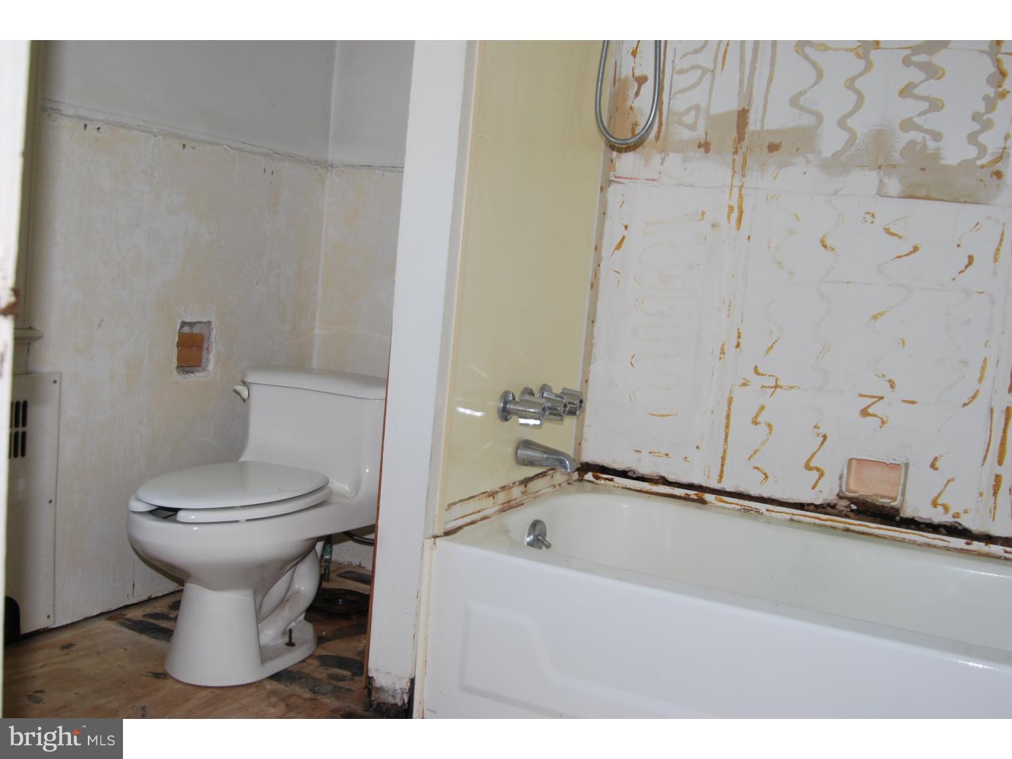 509 East Christine Road Nottingham, PA 19362 - Photo 14 of 21 Bathroom