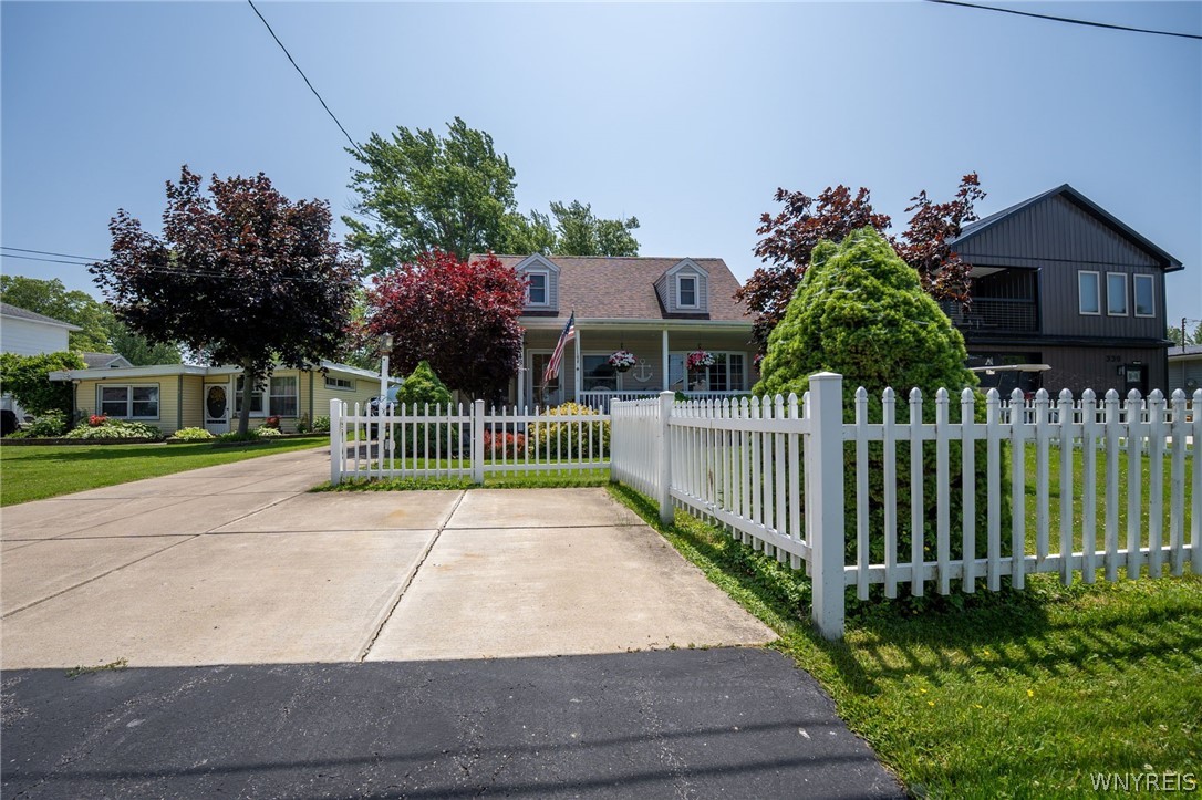 343 Roat Drive Evans, NY 14006 - Photo 2 of 41