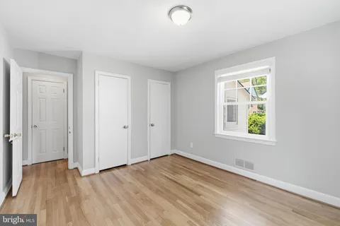 $1,179,000 | 2331 North Underwood Street, Arlington, VA 22205