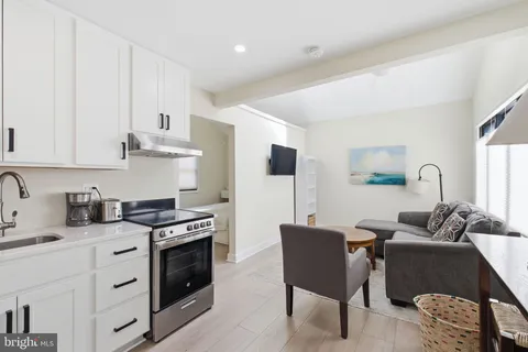 $1,179,000 | 2331 North Underwood Street, Arlington, VA 22205