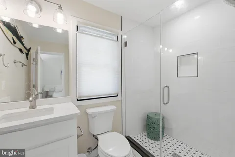 $1,179,000 | 2331 North Underwood Street, Arlington, VA 22205