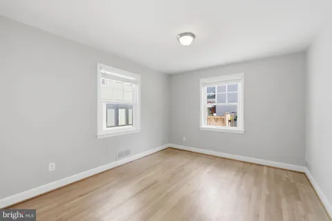 $1,179,000 | 2331 North Underwood Street, Arlington, VA 22205