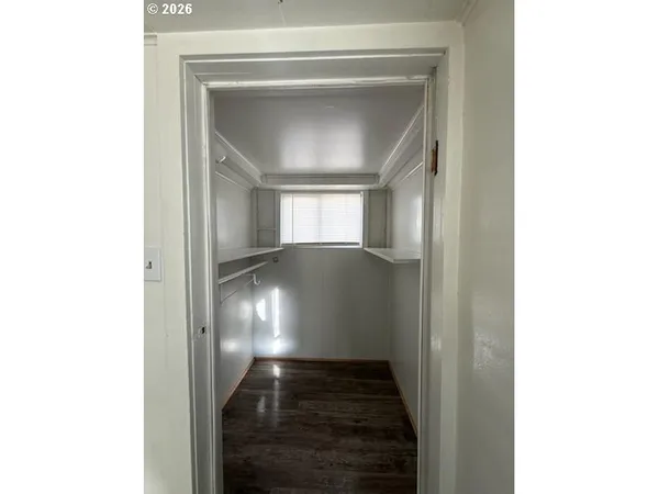 $305,000 | 1906 1/2 Adams Avenue, La Grande, OR 97850