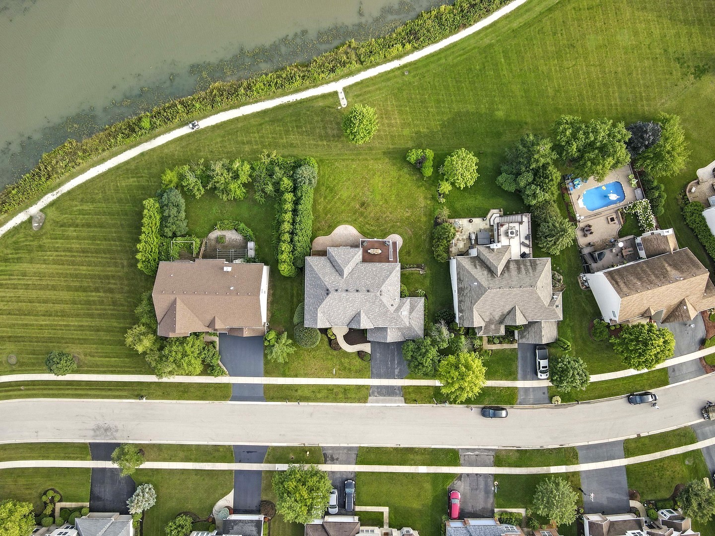 18714 West Lazy Acre Road Lake Villa, IL 60046 - Photo 31 of 36 an aerial view of a house with a garden and swimming pool