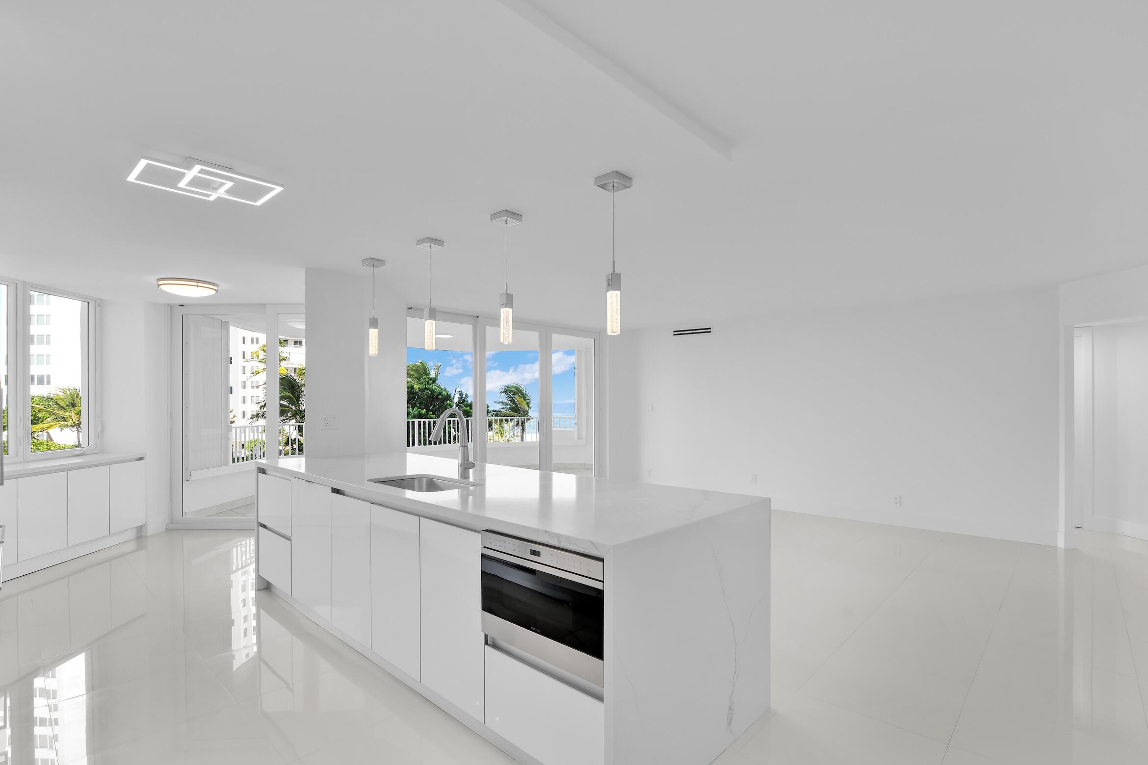 550 South Ocean Boulevard, Unit 403 Boca Raton, FL 33432 - Photo 9 of 66 Open Kitchen