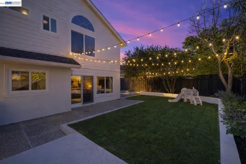 $1,649,000 | 7921 Crossridge Road, Dublin, CA 94568