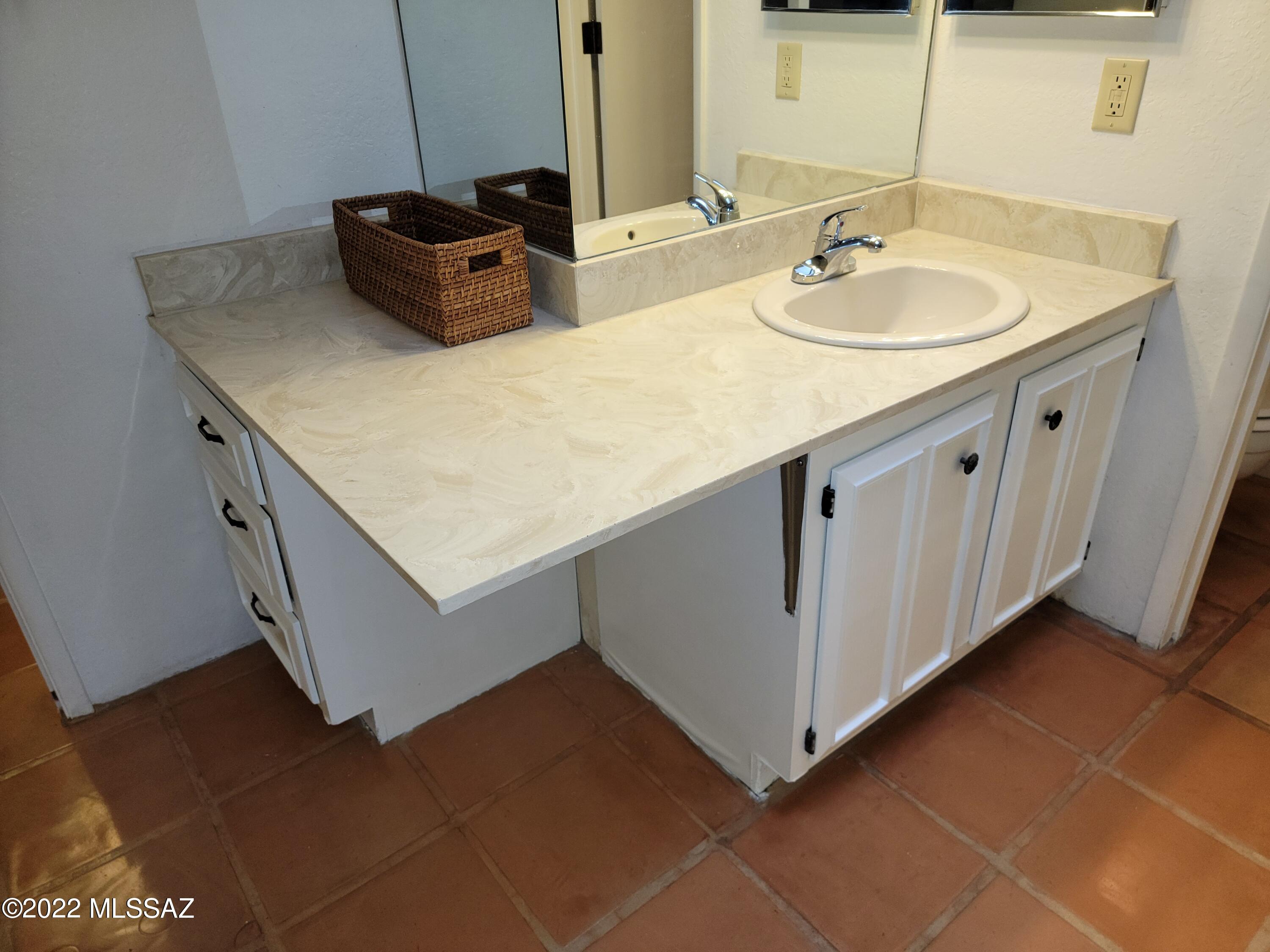 2525 East Prince Road, Unit 21 Tucson, AZ 85716 - Photo 21 of 39 Gallery Image 21