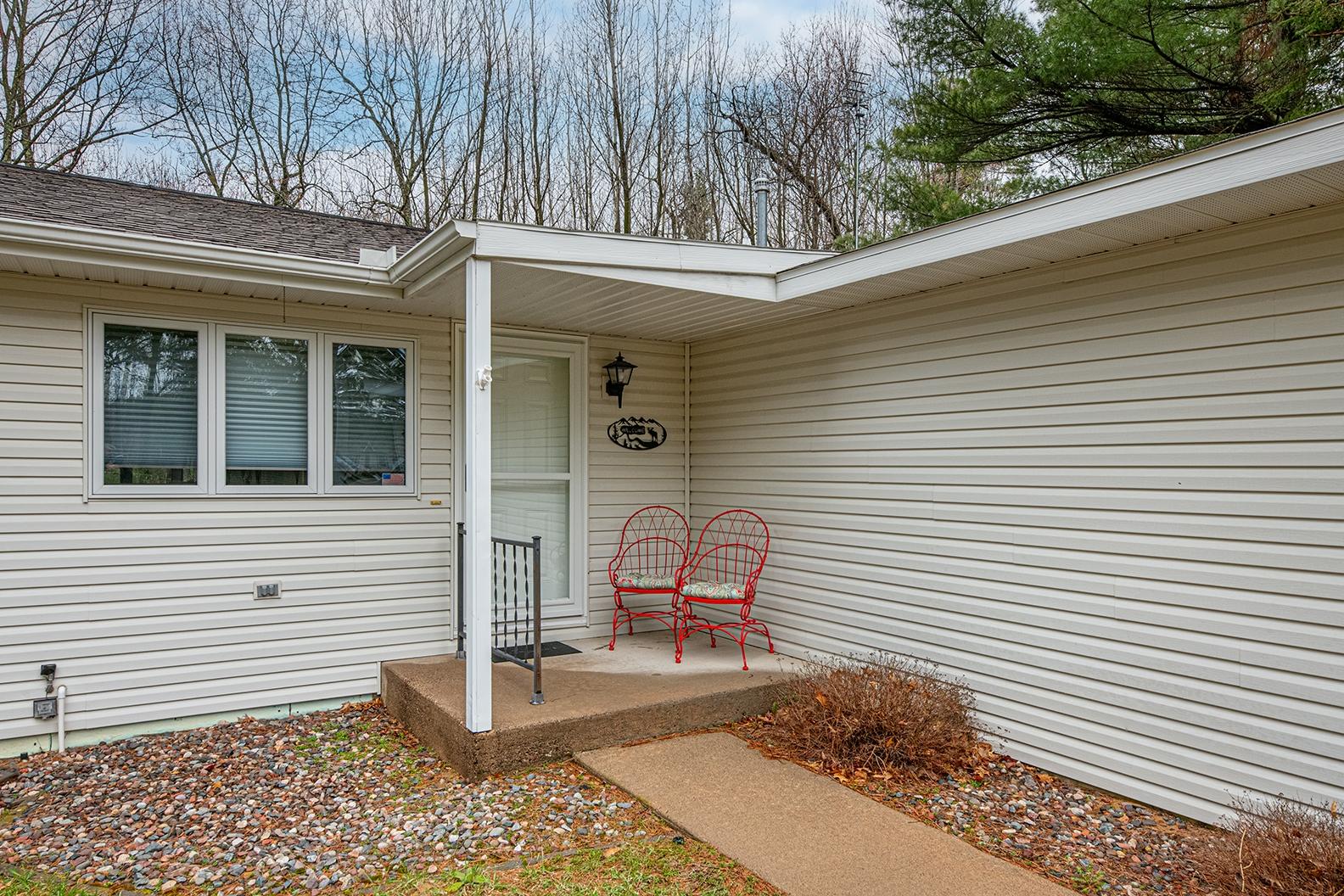 9451 Country Club Road Minocqua, WI 54548 - Photo 4 of 31 Gallery Image 4