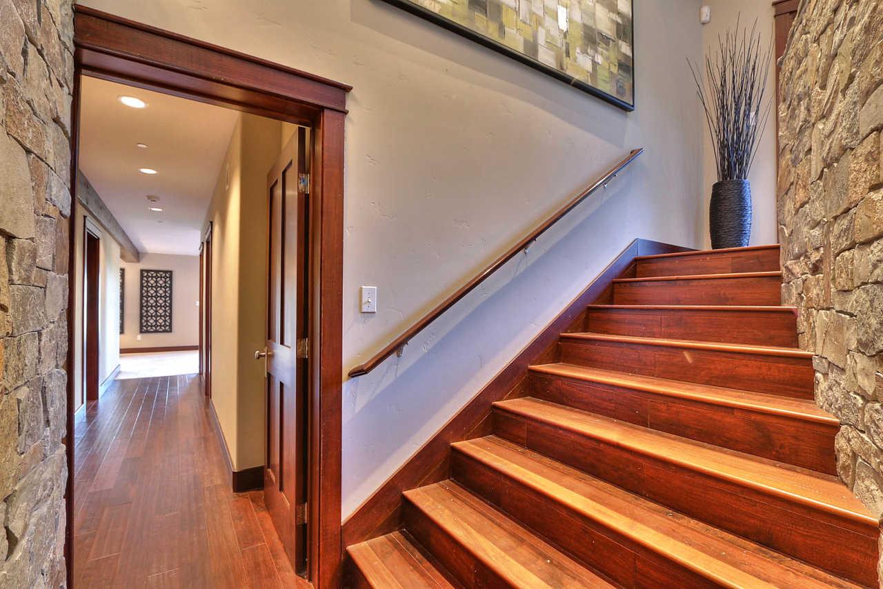 33 Montecito Road Woodside, CA 94062 - Photo 61 of 70 a view of entryway
