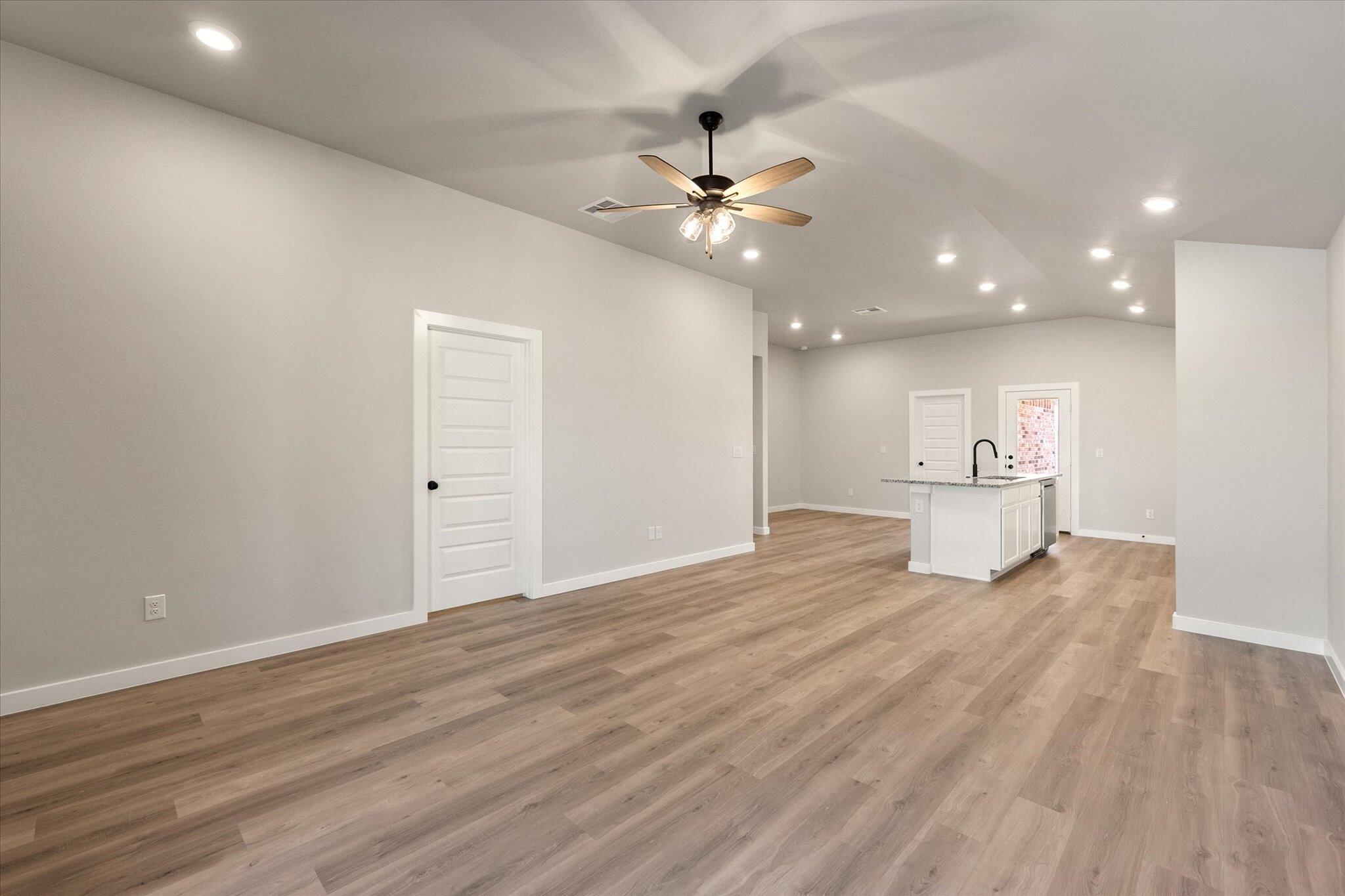 2911 Durham Avenue Wolfforth, TX 79382 - Photo 4 of 18 05-2911 Durham_9621