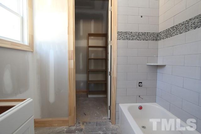 5301 Burcliff Place Raleigh, NC 27612 - Photo 10 of 25 Gallery Image 10