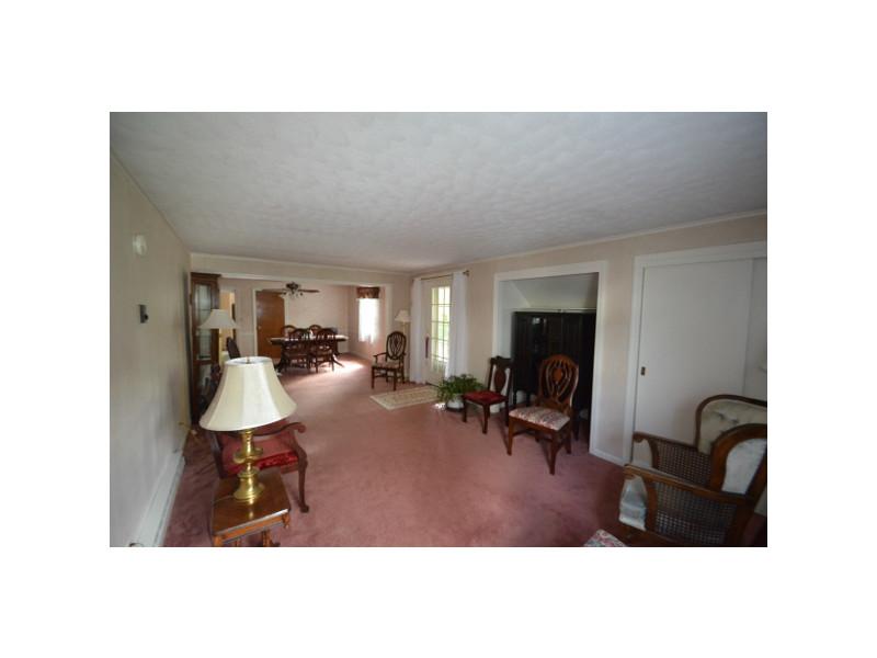 119 Kiwanee Road Warwick, RI 02888 - Photo 14 of 25 Den/Family/Great Room.
