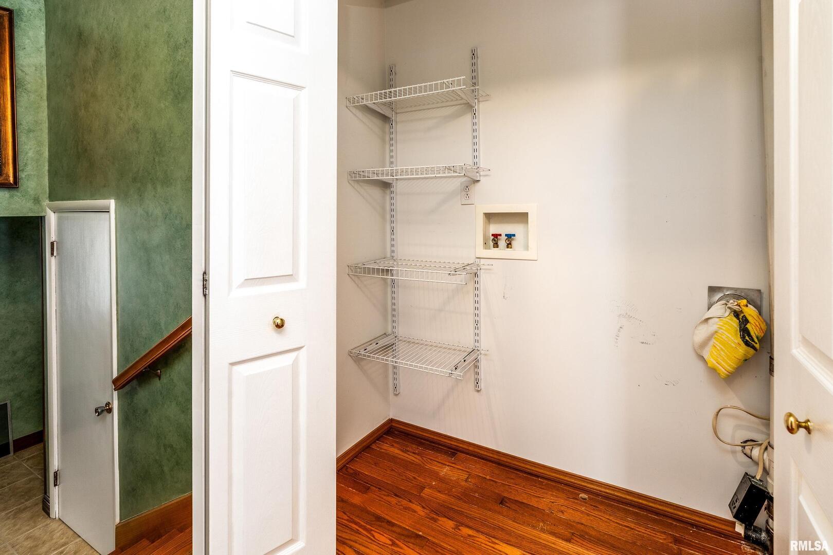 311 Baggott Street Zeigler, IL 62999 - Photo 13 of 38