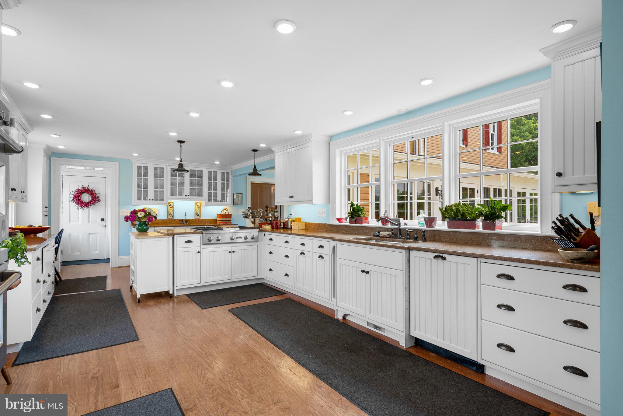 15407 Dr Bowen Road Aquasco, MD 20608 - Photo 20 of 89 Bright and airy kitchen with modern charm
