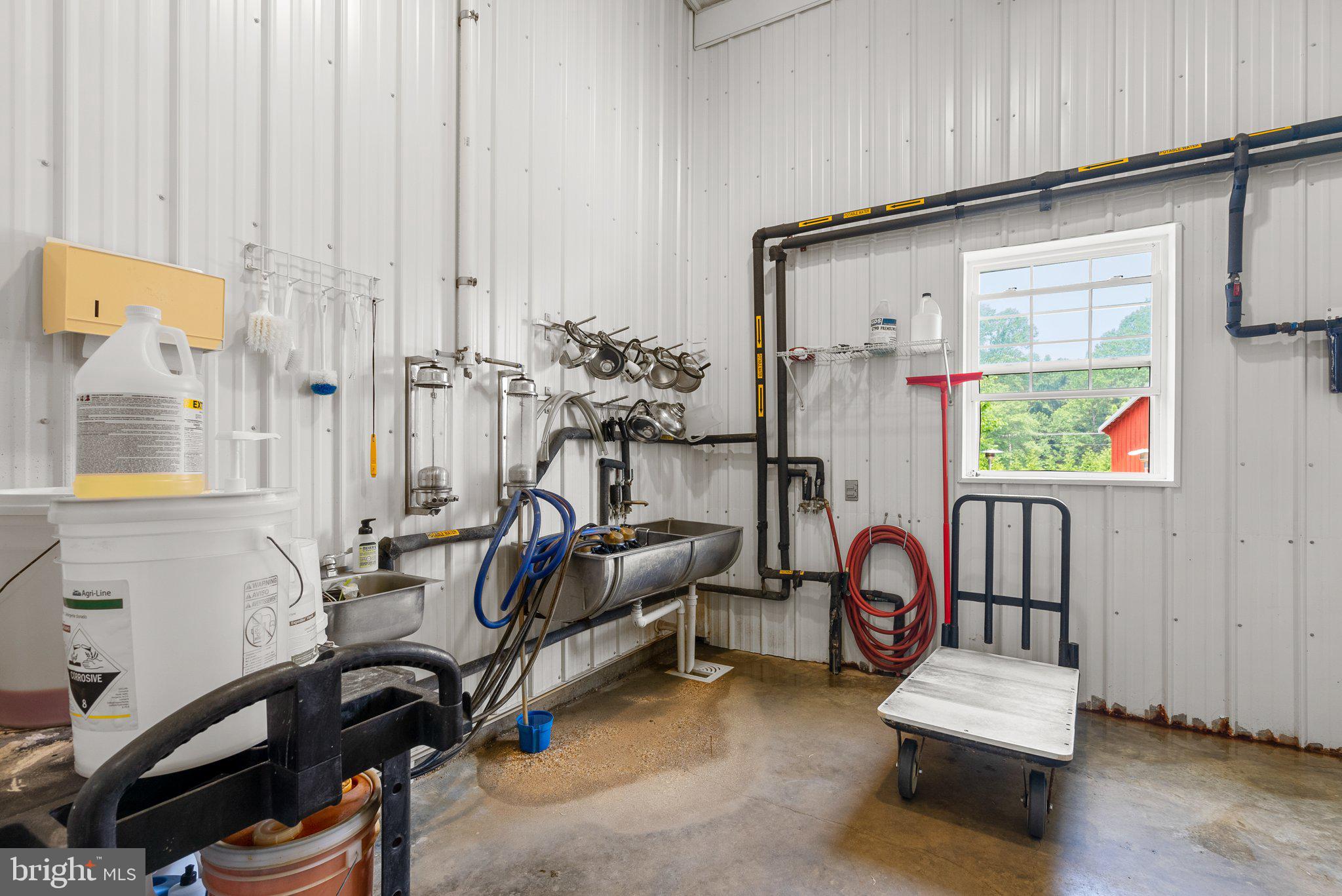 15407 Dr Bowen Road Aquasco, MD 20608 - Photo 64 of 89 Industrial facilities and workspace