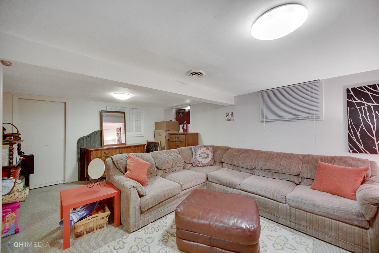 1231 Olive Road Homewood, IL 60430 - Photo 16 of 23 a living room with furniture a couch and a potted plant