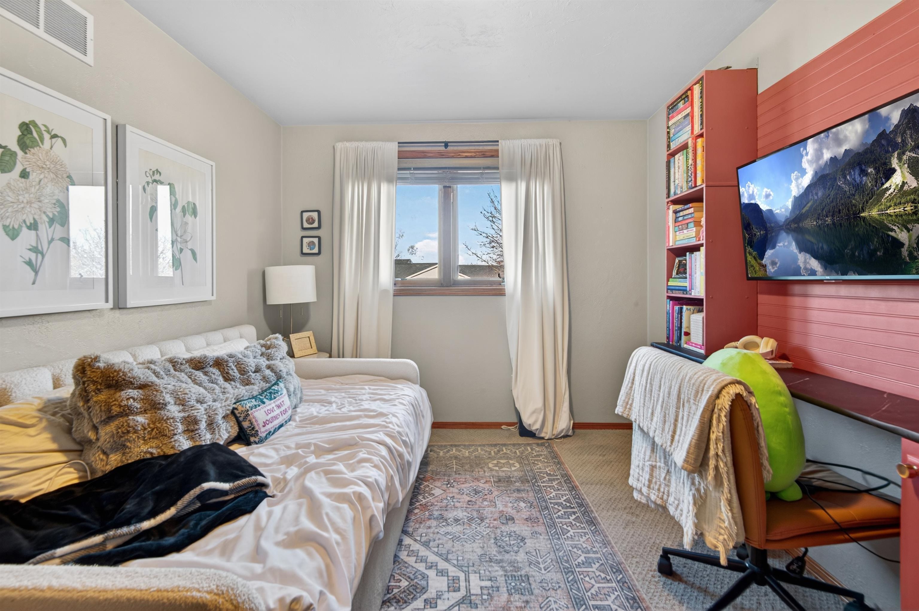 253 Desplaine Road De Pere, WI 54115 - Photo 11 of 29