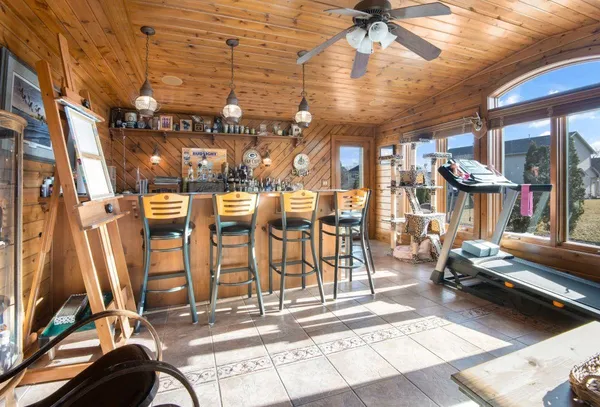 $634,900 | 253 Desplaine Road, De Pere, WI 54115